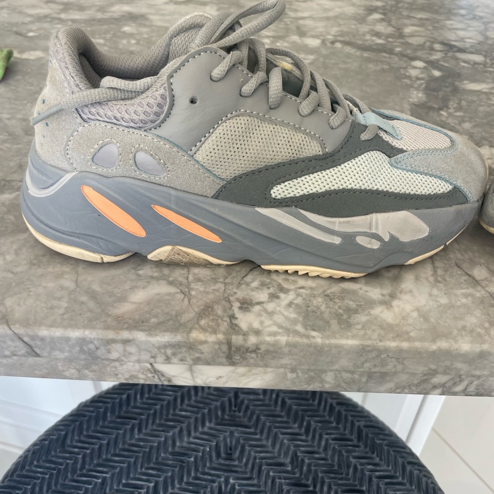 Adidas YEEZY 700 Boost Inertia